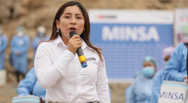 Ministra Portalatino invoca a congresistas a la reflexión