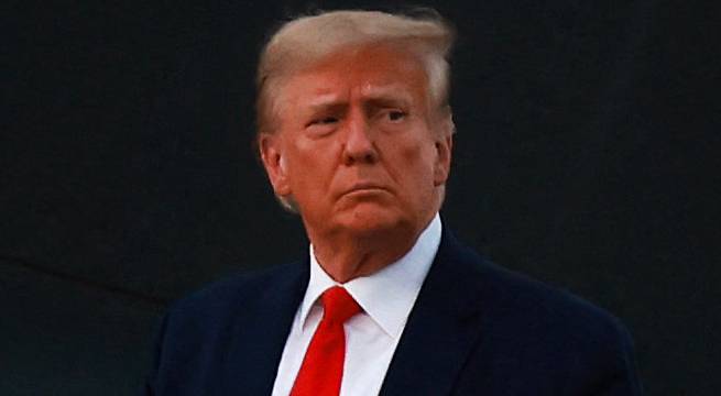 Trump firma orden para eliminar ciudadanía a hijos de muchos migrantes nacidos en EE. UU.