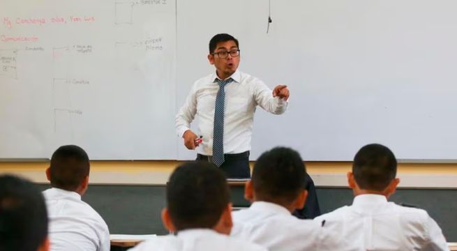 Minedu: docentes de colegios privados tendrán 7 años para obtener título pedagógico