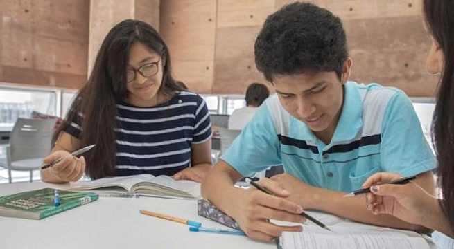 Estas son las carreras profesionales con buen sueldo en Perú y que pocos las estudian