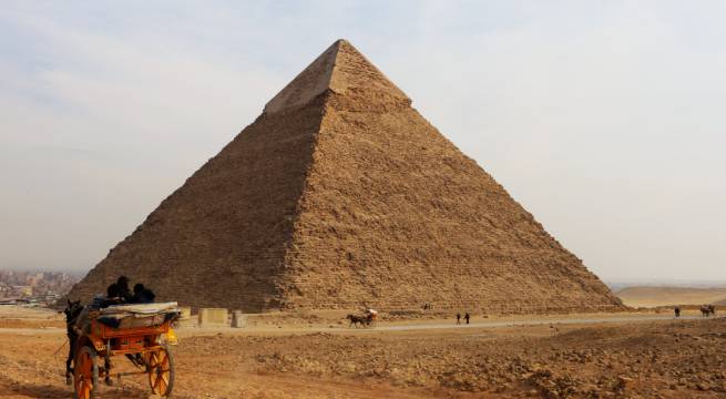 Científicos descubren una misteriosa forma de energía en las pirámides de Egipto