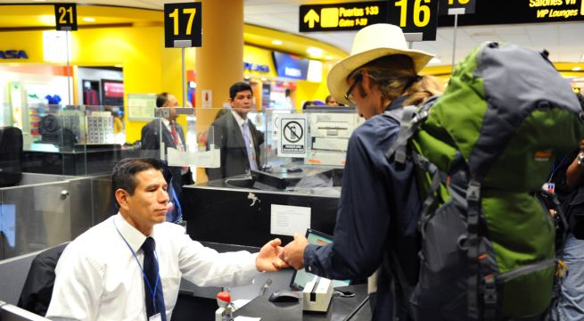Suspenden servicio de pasaportes en aeropuerto Jorge Chávez: qué días no estará habilitado