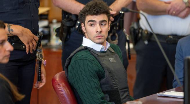 Justicia de Estados Unidos pide pena de muerte para presunto asesino de presidente de empresa de seguros