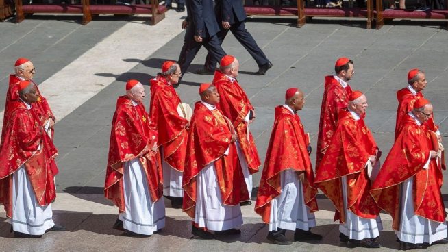 Vaticano emite comunicado antes de dar inicio al cónclave para elegir a nuevo papa