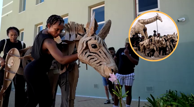 África: manada de marionetas emprenden un viaje de 20 mil km para dramatizar la crisis climática